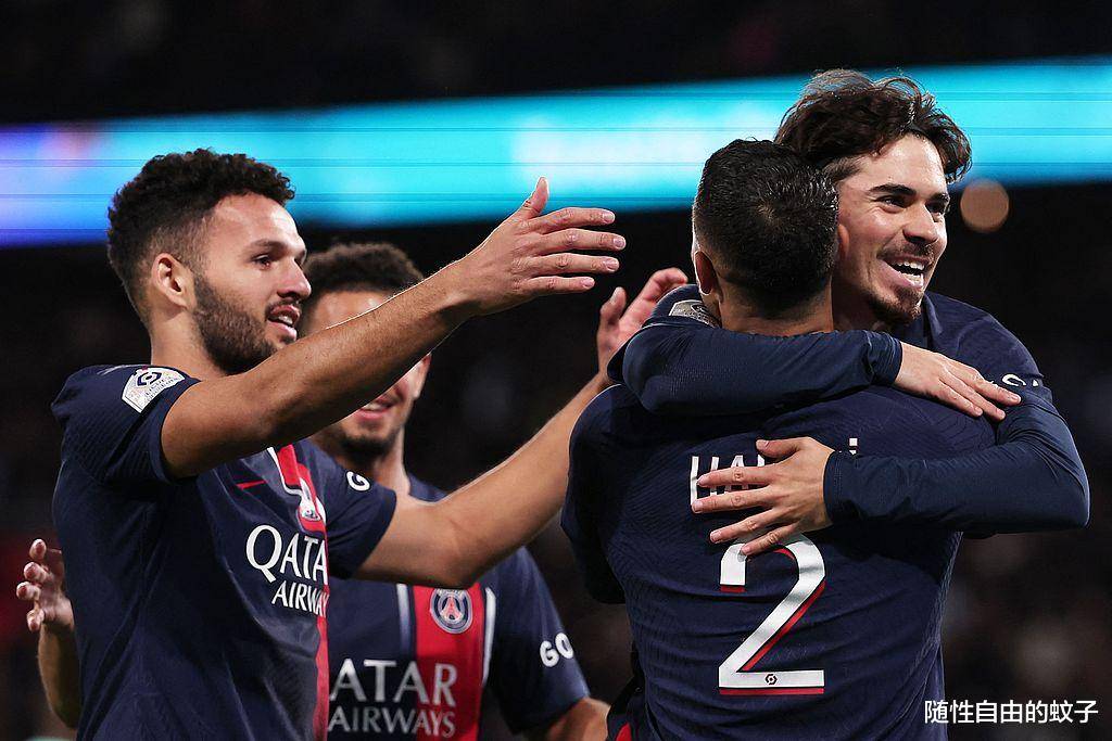 赛前法甲焦点战，摩纳哥止住颓势，质疑声仍在，年轻球员得到机会的简单介绍